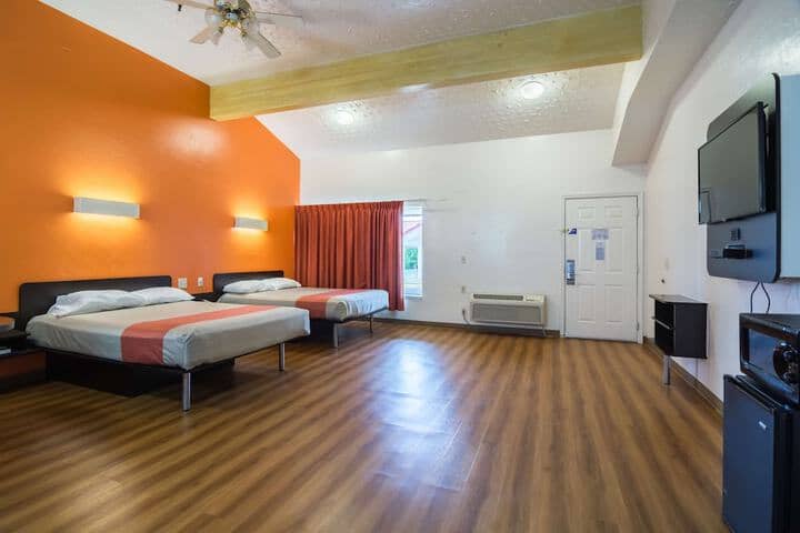 Room 20 of 87