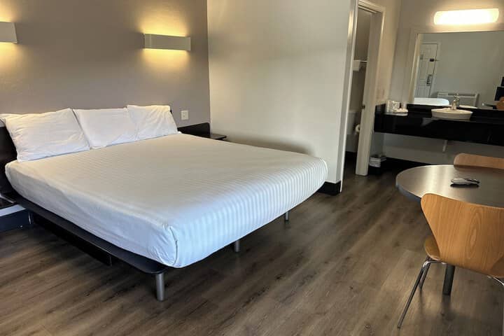 Room 31 of 87
